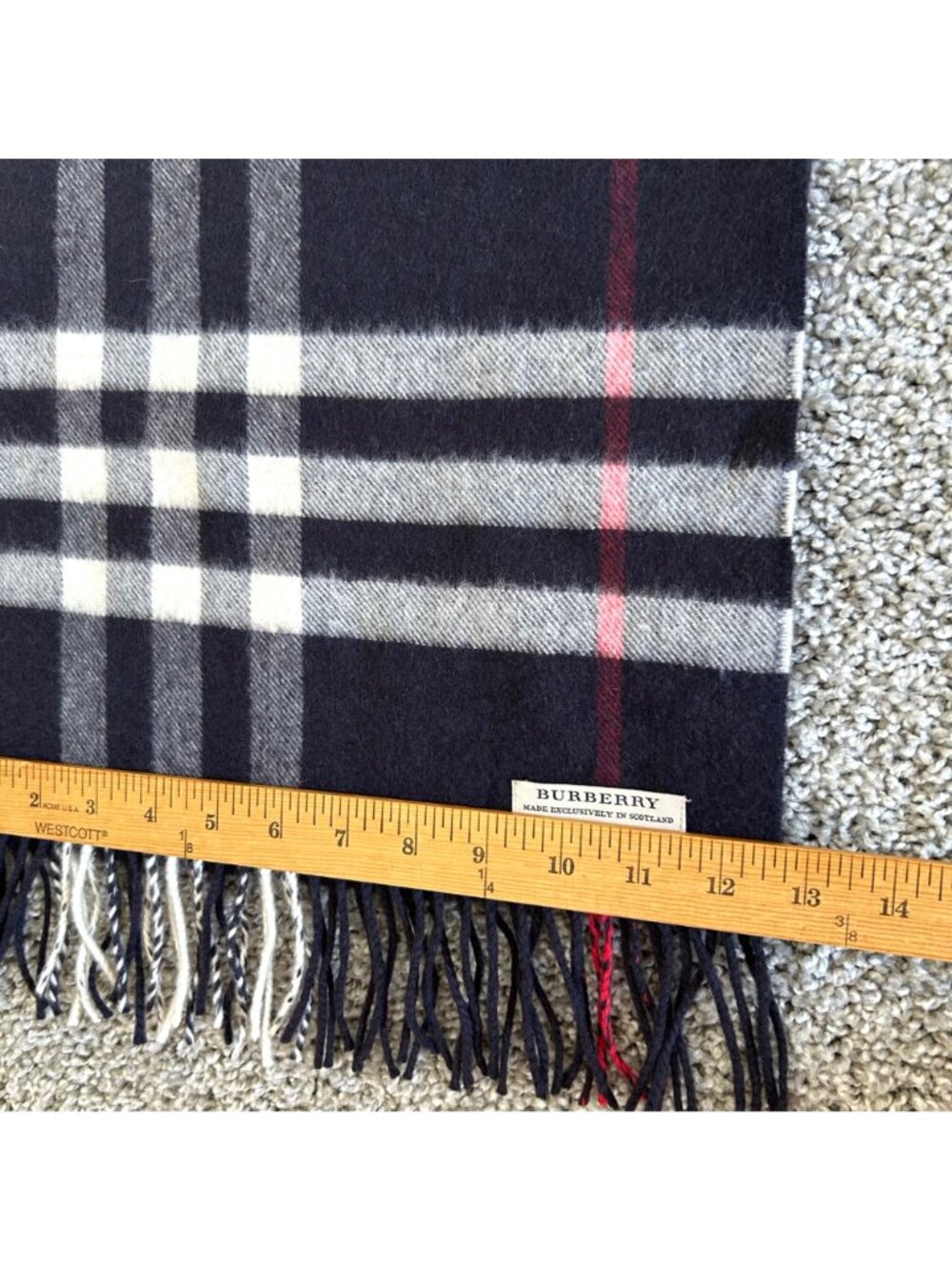 Burberry Black 100% Cashmere Checkered Scarf With Fringe Made In Scotland - Picture 5 of 7